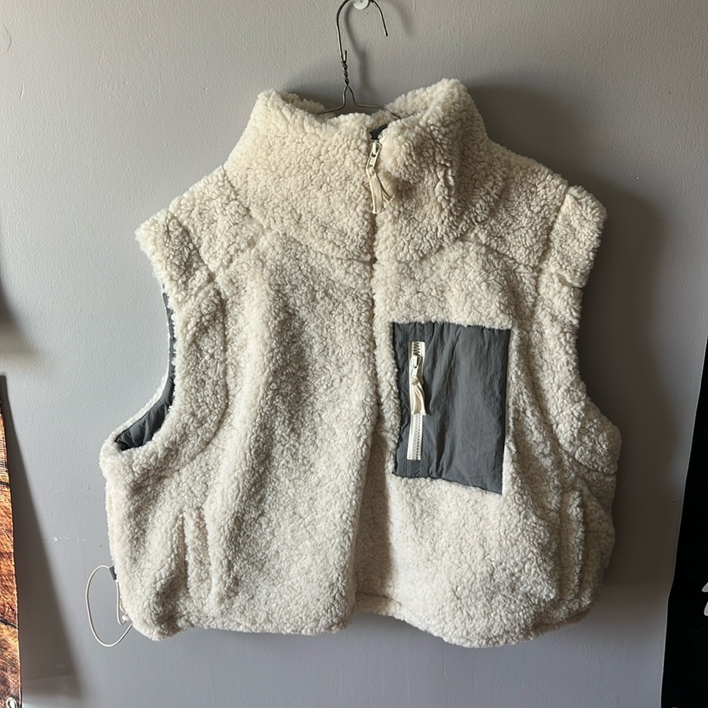 Sherpa Vest